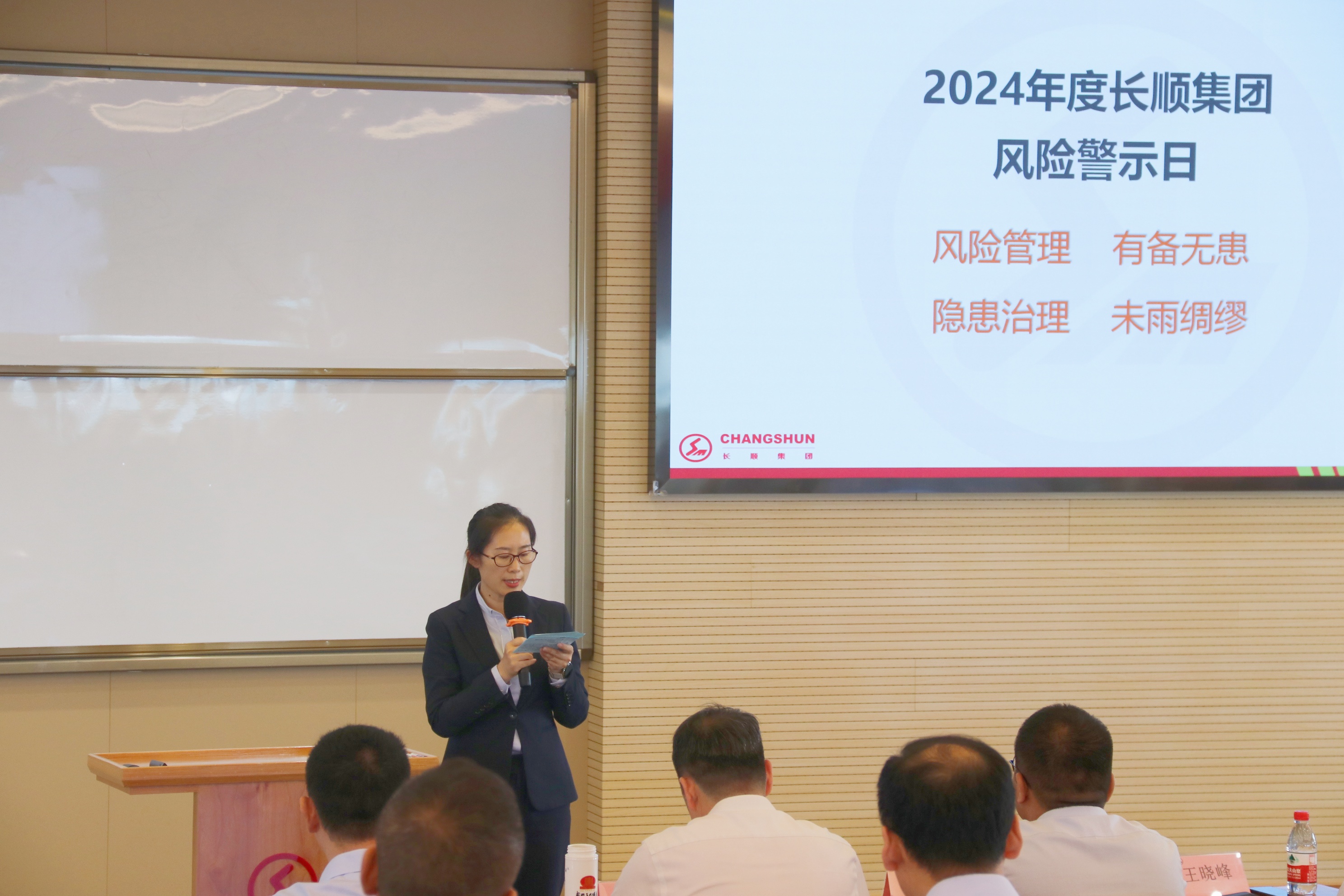 18111116.jpg IMG_7785.JPG