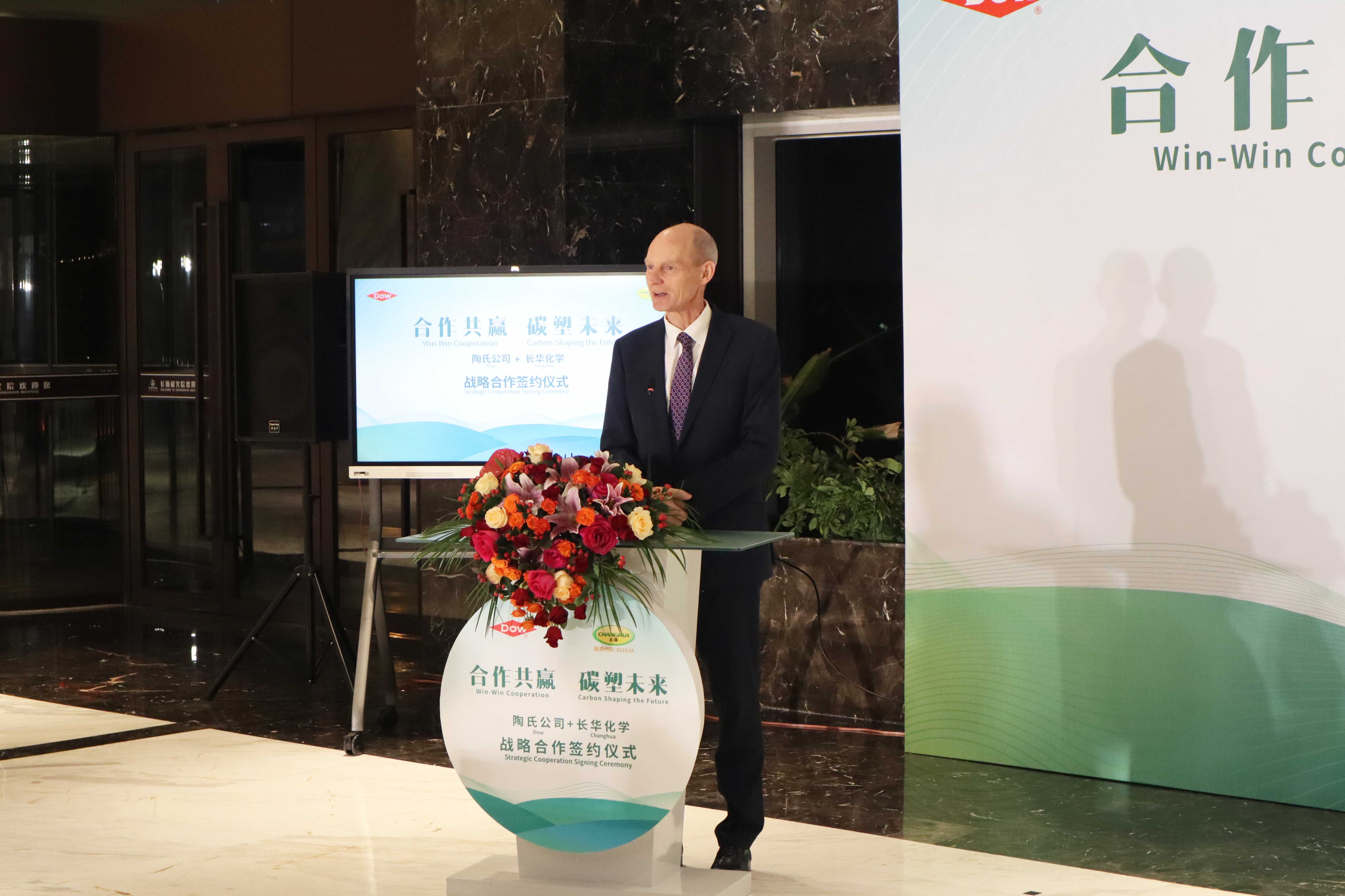 34148625.jpg aecf62725b8a686a7787ebe0452efb1b.jpg